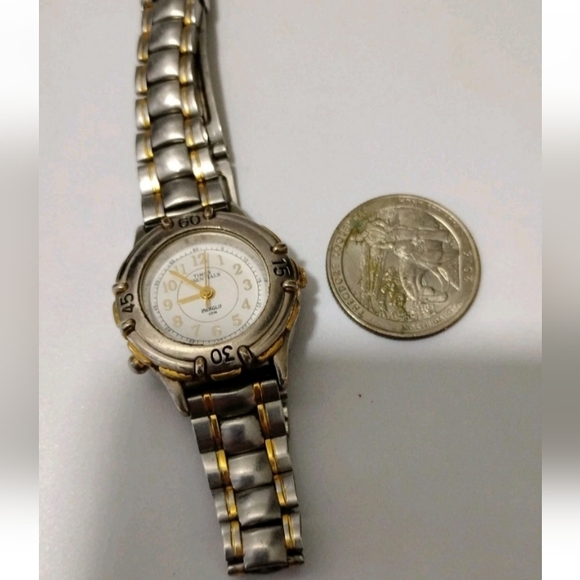 Timex Essentials Indiglo Women's Link Band Analog Watch New Battery Works - Picture 7 of 11